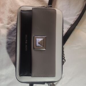 NWOT Michael Kors Black, Gray, and White Cross Body Bag